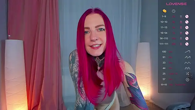 Snapshot of Roxy_____ chatting on February 24, 2025, 2:40 am Roxy online show from February 24, 2025, 2:40 am