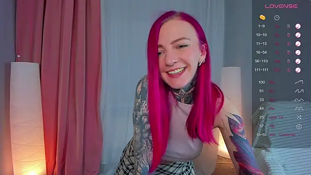 Snapshot of Roxy_____ chatting on March 16, 2025, 8:32 pm Roxy online show from March 16, 2025, 8:32 pm