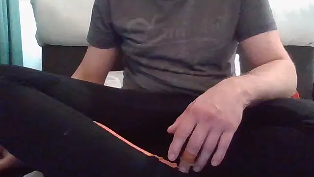 Snapshot of AnalLove1990 chatting on September 9, 2025, 11:15 pm AnalLove1990 online show from September 9, 2025, 11:15 pm