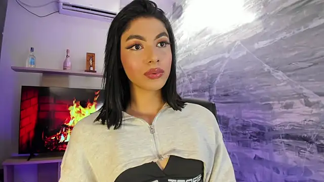 IsabelleFoxx  online show from January 11, 2025, 5:20 am