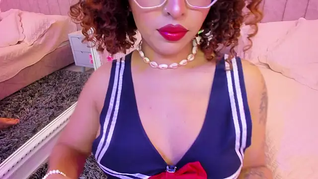 MadelaineJones online show from June 27, 2026, 12:22 pm