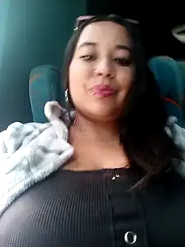 Cristal  04 online show from October 26, 2025, 5:52 pm