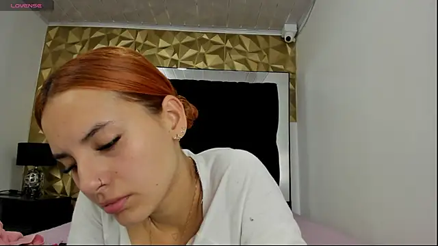 maee angels online show from December 20, 2024, 10:32 pm