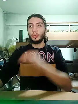 Snapshot of kleineid77 chatting on December 12, 2024, 2:22 pm kleineid77 online show from December 12, 2024, 2:22 pm