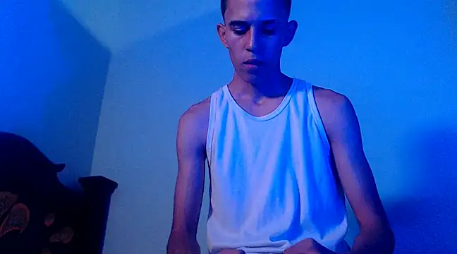 isaaclatino online show from March 21, 2025, 4:17 am