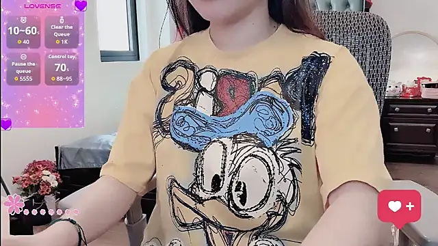 Snapshot of Berrysweet_68 chatting on April 12, 2026, 2:49 am Berrysweet 68 online show from April 12, 2026, 2:49 am