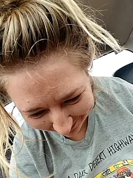 xWhoreAbleX Pika online show from March 16, 2025, 3:36 am