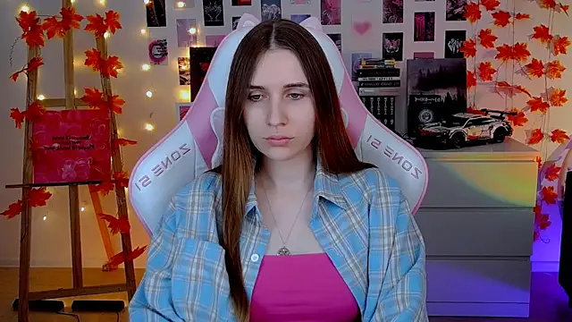 AliceCharmy online show from November 9, 2025, 7:50 am