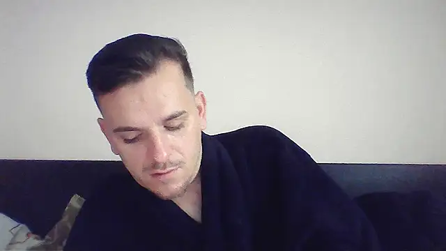 Huge cock22cm online show from October 18, 2025, 12:28 pm