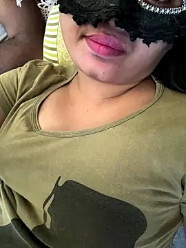 Snapshot of Magical-Couple-telugu chatting on December 5, 2024, 6:21 am Magical-Couple-telugu online show from December 5, 2024, 6:21 am