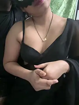 Snapshot of Magical-Couple-telugu chatting on January 17, 2025, 2:28 pm Magical-Couple-telugu online show from January 17, 2025, 2:28 pm