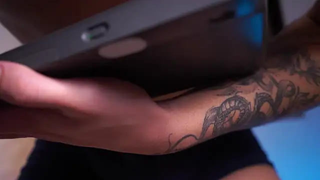 Josep Davies online show from March 3, 2026, 7:25 am