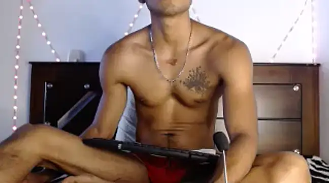 Snapshot of DanteSantoro chatting on December 7, 2024, 7:21 pm DanteSantoro online show from December 7, 2024, 7:21 pm