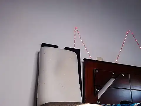 Snapshot of DanteSantoro chatting on January 10, 2025, 12:15 pm DanteSantoro online show from January 10, 2025, 12:15 pm