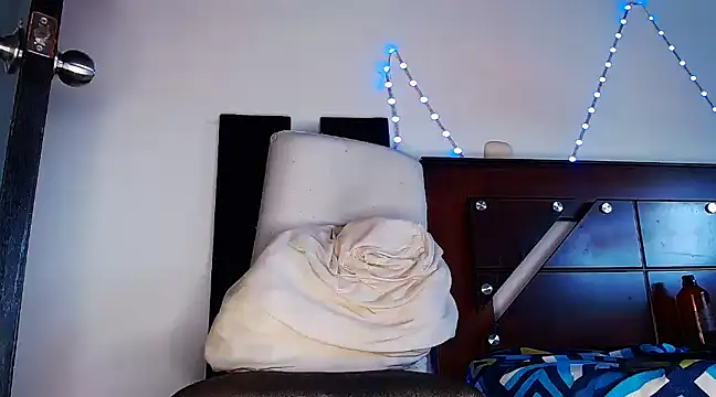 Snapshot of DanteSantoro chatting on January 11, 2025, 7:05 pm DanteSantoro online show from January 11, 2025, 7:05 pm