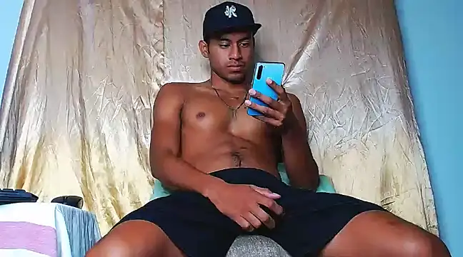 Snapshot of DanteSantoro chatting on January 20, 2025, 12:39 pm DanteSantoro online show from January 20, 2025, 12:39 pm