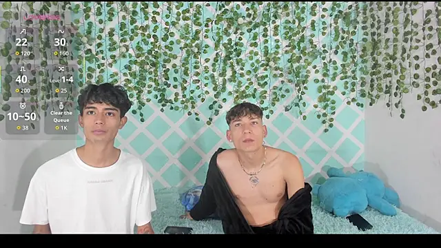 oliverhot2005 online show from November 16, 2025, 3:06 pm