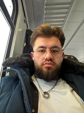 yxssxn24403 online show from February 6, 2026, 9:56 am