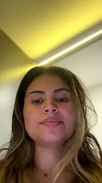 Snapshot of melanny10 chatting on December 7, 2024, 3:41 pm melanny10 online show from December 7, 2024, 3:41 pm