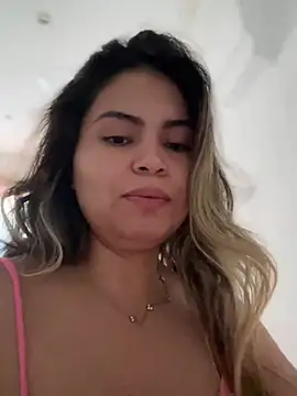 Snapshot of melanny10 chatting on December 15, 2024, 8:41 am melanny10 online show from December 15, 2024, 8:41 am