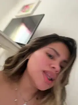 Snapshot of melanny10 chatting on January 1, 2025, 3:14 pm melanny10 online show from January 1, 2025, 3:14 pm