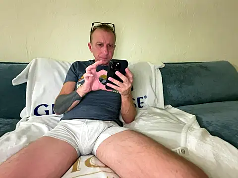 mouser21212 online show from October 31, 2025, 1:50 am