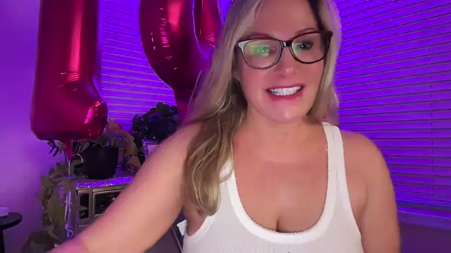 Milf Goddess online show from October 13, 2025, 5:51 am