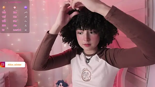 Alice winter  online show from April 6, 2026, 6:09 pm