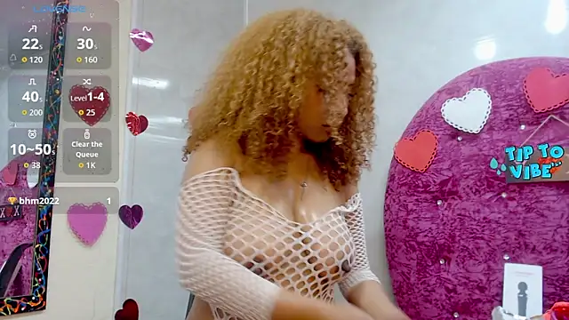 Snapshot of Litzy_Curly chatting on October 7, 2025, 4:15 pm Litzy Curly online show from October 7, 2025, 4:15 pm