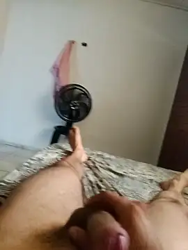 Snapshot of MARZHET1 chatting on January 7, 2026, 12:40 pm MARZHET1 online show from January 7, 2026, 12:40 pm