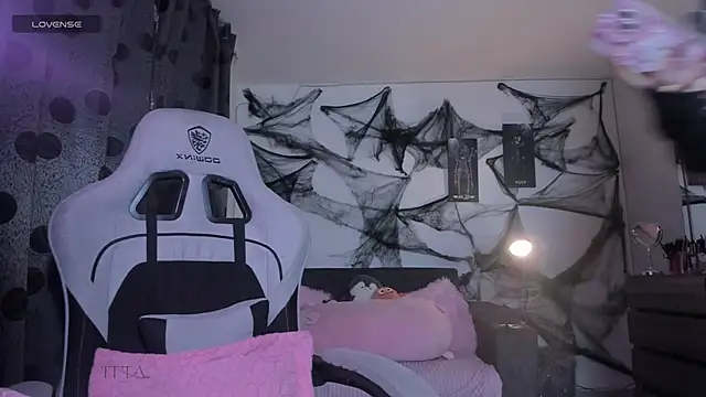 Snapshot of satanbabee chatting on October 20, 2025, 11:16 pm satanbabee online show from October 20, 2025, 11:16 pm