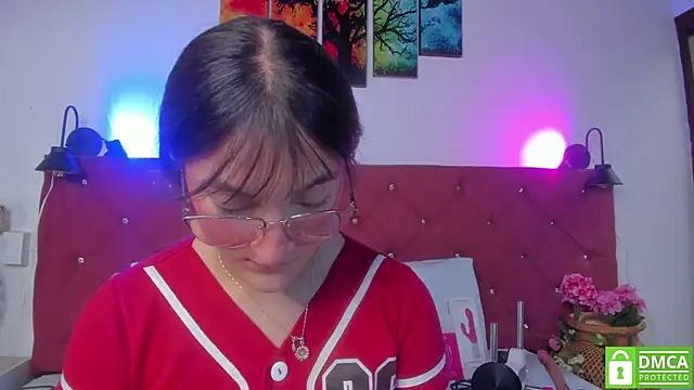 Snapshot of Ruth_harvey_ chatting on November 28, 2025, 1:36 pm Ruth harvey online show from November 28, 2025, 1:36 pm