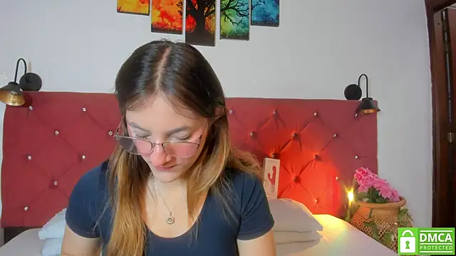 Snapshot of Ruth_harvey_ chatting on February 25, 2026, 1:54 pm Ruth harvey online show from February 25, 2026, 1:54 pm