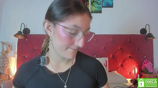 Snapshot of Ruth_harvey_ chatting on March 19, 2026, 1:04 pm Ruth harvey online show from March 19, 2026, 1:04 pm