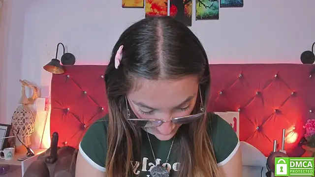 Snapshot of Ruth_harvey_ chatting on April 6, 2026, 1:45 pm Ruth harvey online show from April 6, 2026, 1:45 pm