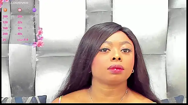 Snapshot of CamilaBenitez chatting on June 11, 2026, 12:14 pm CamilaBenitez online show from June 11, 2026, 12:14 pm