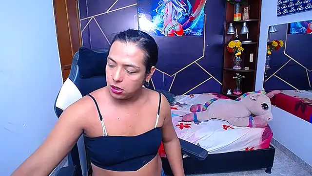 EmilyTsSweet online show from October 6, 2025, 2:14 pm