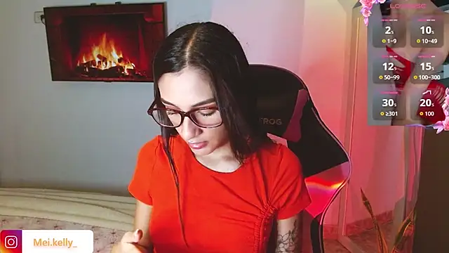 Snapshot of Mei_Kelly chatting on November 12, 2025, 11:47 pm Mei Kelly online show from November 12, 2025, 11:47 pm