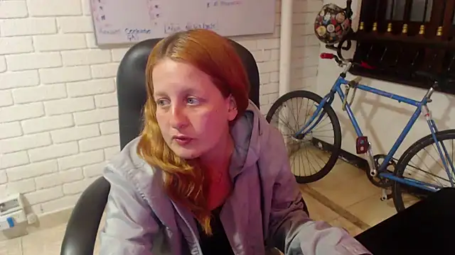 ViioletaMora online show from February 11, 2025, 9:35 pm