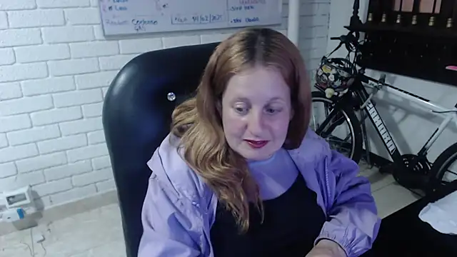 ViioletaMora online show from February 21, 2025, 4:29 am