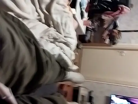 Micke0089 online show from December 1, 2025, 2:27 am