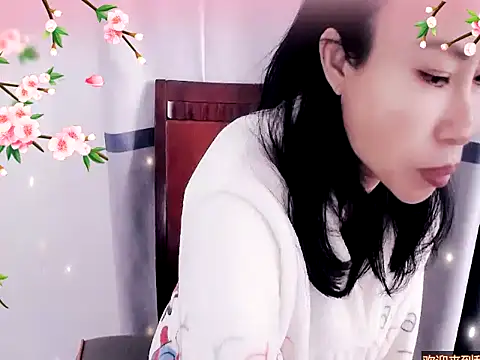 xiaoxuer online show from December 19, 2024, 3:29 am