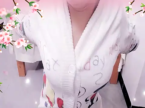 xiaoxuer online show from February 20, 2025, 4:50 am