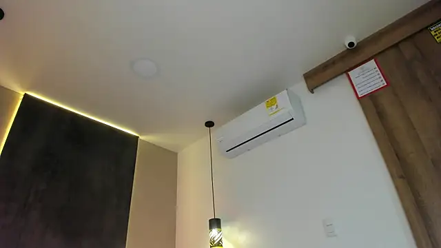 memphiswilliam online show from December 17, 2025, 3:01 am