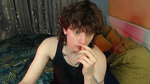 axxxturel online show from January 6, 2026, 11:07 pm