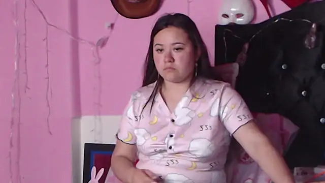 NikkiRous  online show from January 25, 2025, 5:40 pm