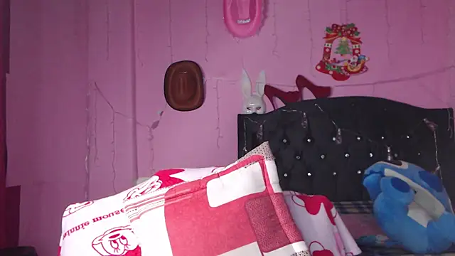 NikkiRous  online show from March 7, 2025, 6:54 pm