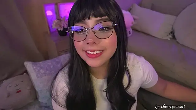 Cheerrysweett online show from April 1, 2026, 1:41 pm