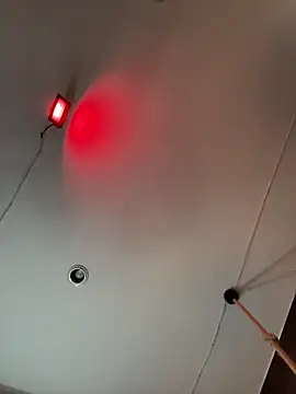 Snapshot of Ema_azel chatting on October 31, 2025, 1:45 pm Ema azel online show from October 31, 2025, 1:45 pm