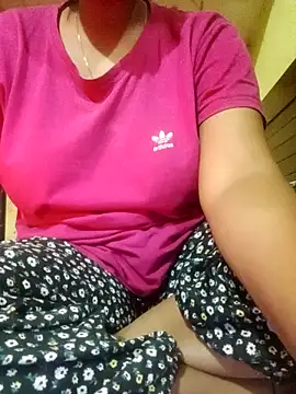 Im Cute online show from January 6, 2025, 8:07 pm